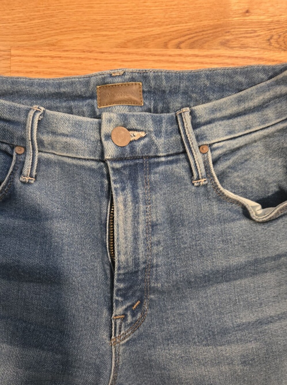Classic High-Rise Wide Leg Blue Jeans - Picture 2 of 7